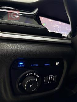 جیپ گراند شیرۆکی